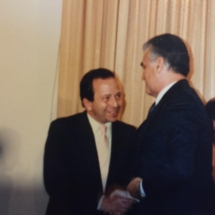 Con el Presidente De la Madrid Con el Presidente De la Madrid